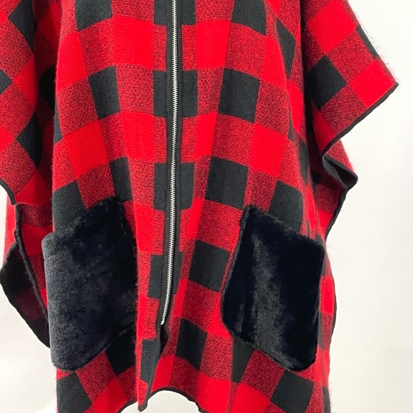 MARCUS ADLER Plaid Poncho Cape Shawl One Size Fits Most Soft - Picture 10 of 13